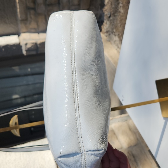 Michael Kors Patent Leather White and Gold Shoulder Tote - Picture 5 of 16